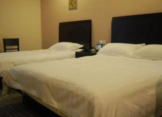 Hotel Jitai - Train Station South Square